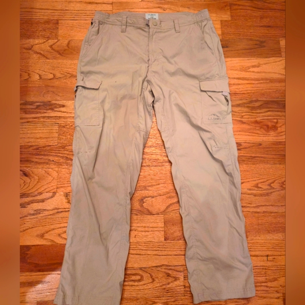 Mens LLBean Tropicwear Pants, Large (36-38) with 32" inseam